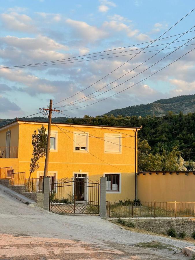 Skrapari Studio Apartment Corovode Exterior photo
