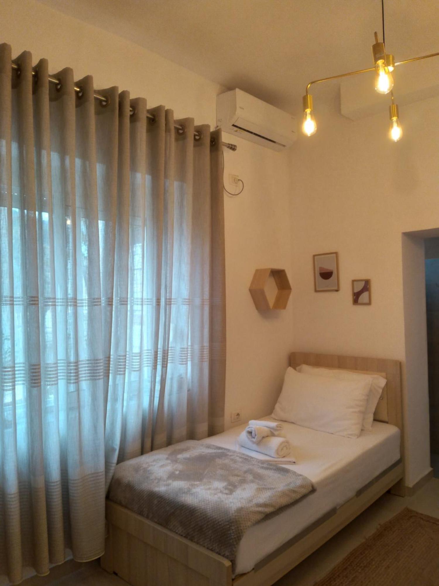 Skrapari Studio Apartment Corovode Room photo